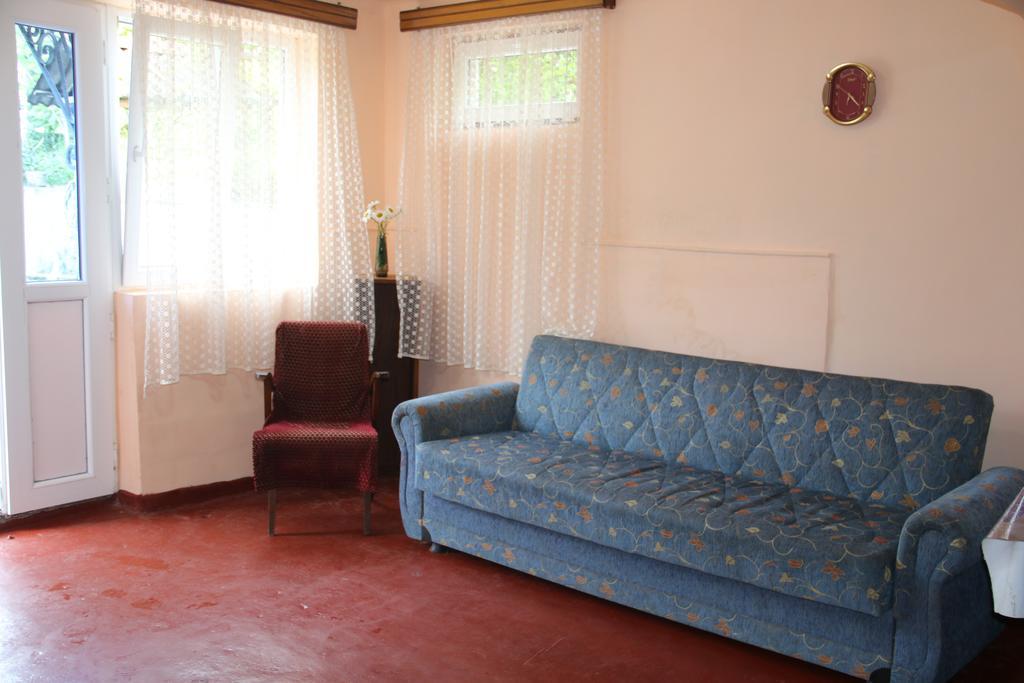 Achi Guest House 마킨자우리 외부 사진